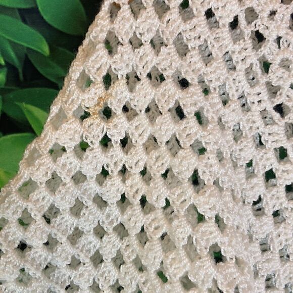 Crotchet style short sleeve white trendy see through top - Picture 6 of 8